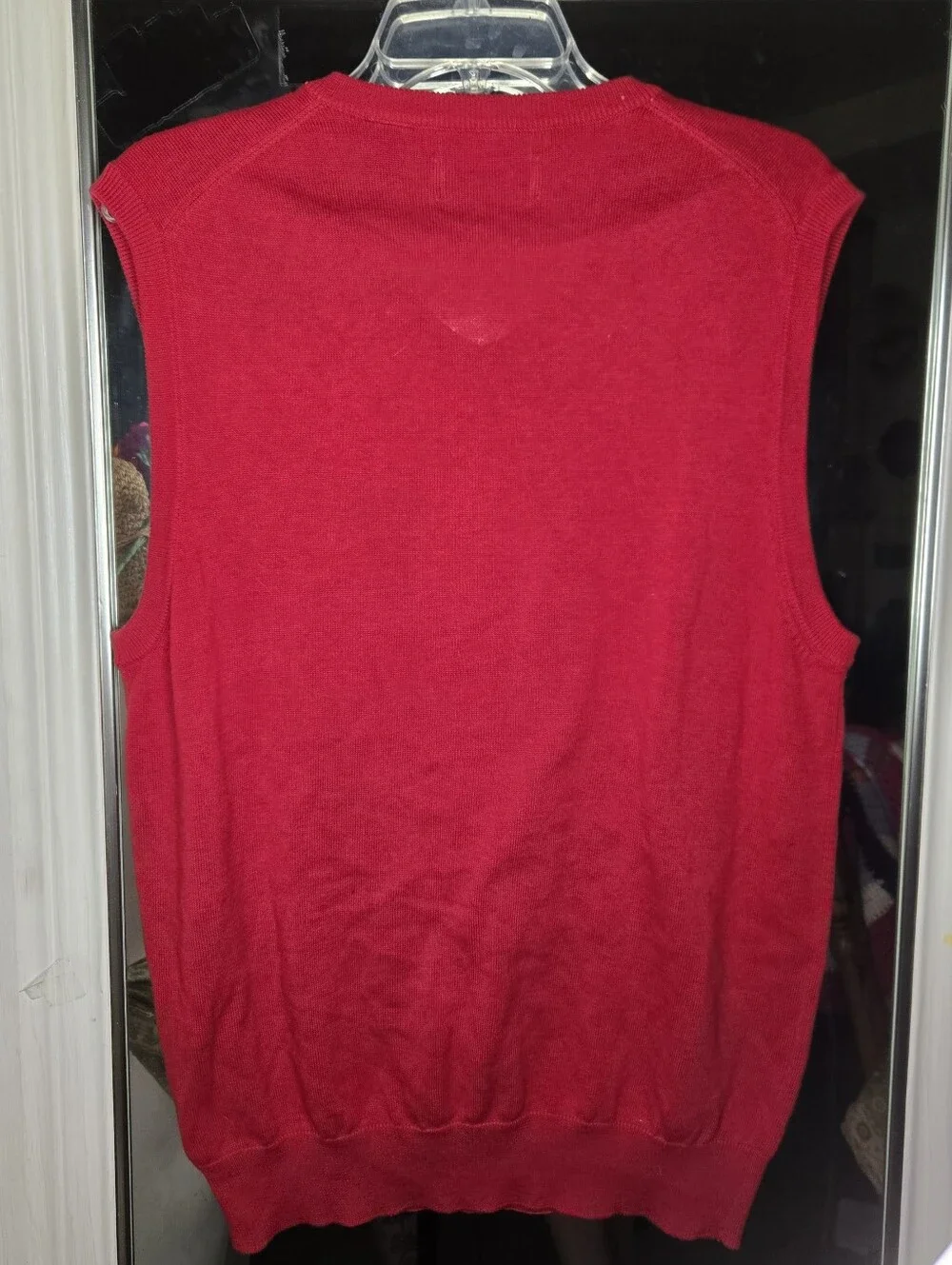 CHAPS RED SWEATER VEST MEDIUm